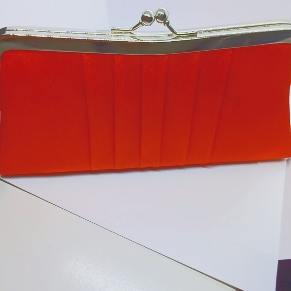 Tangerine colored satin clutch purse - Picture 6 of 6